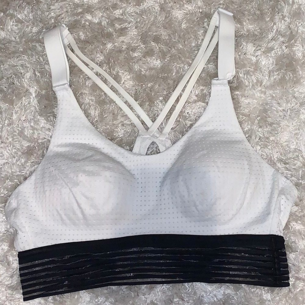 Victoria Secret White Sports Bra *NEW*